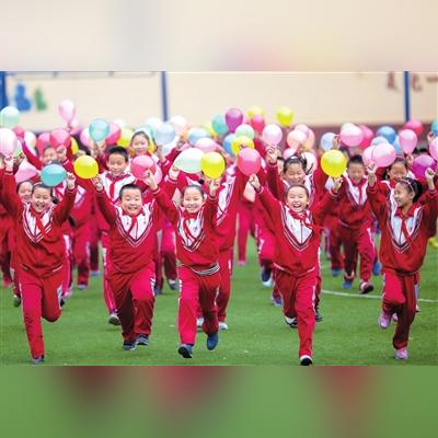 畜牧业现代化进程加速，数字化养殖技术引领未来视频报道